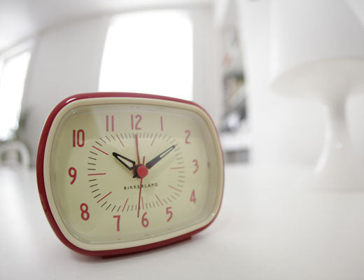 Kikkerland Red Retro Alarm Clock