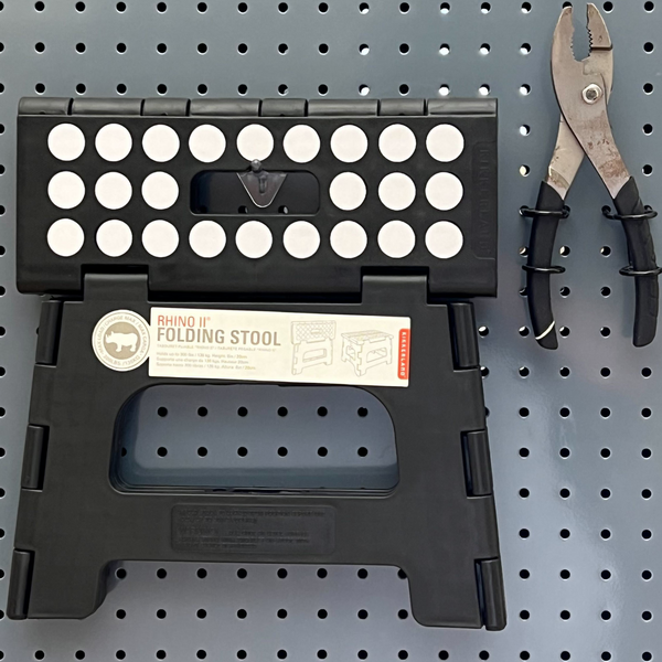 Kikkerland Rhino® II Step Stool Black