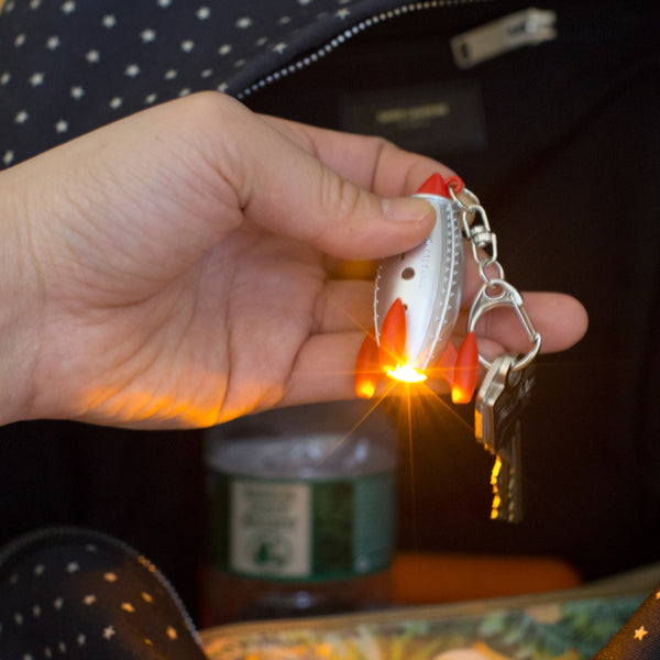 Kikkerland Rocket LED & Sound Keychain