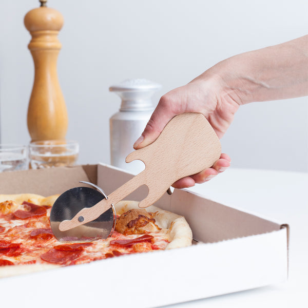 Kikkerland Rockin' Pizza Cutter