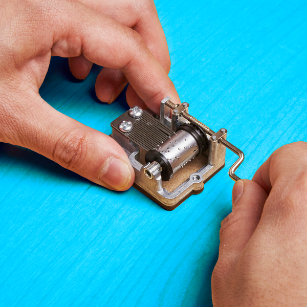 Kikkerland Stairway To Heaven Music Box