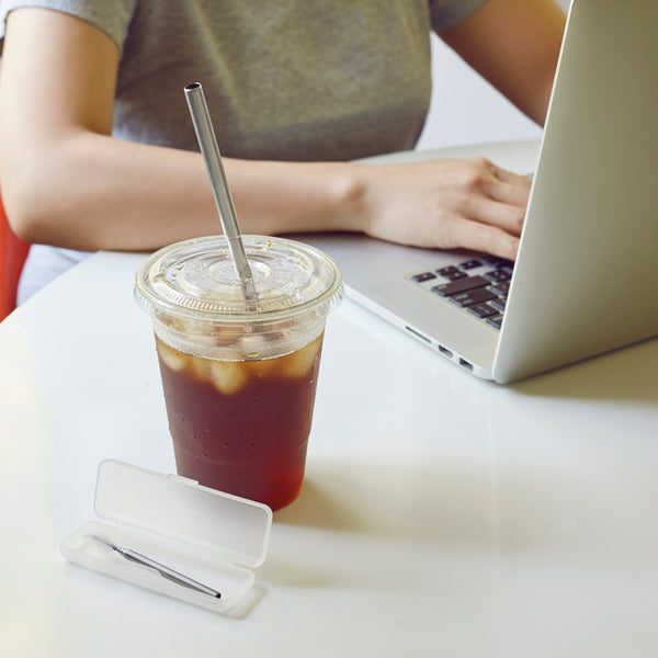 kikkerland Travel Straw Set