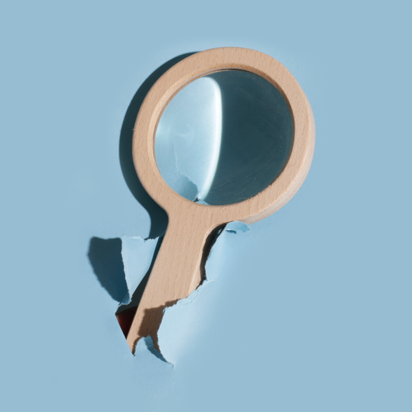 Kikkerland Wooden Magnifier