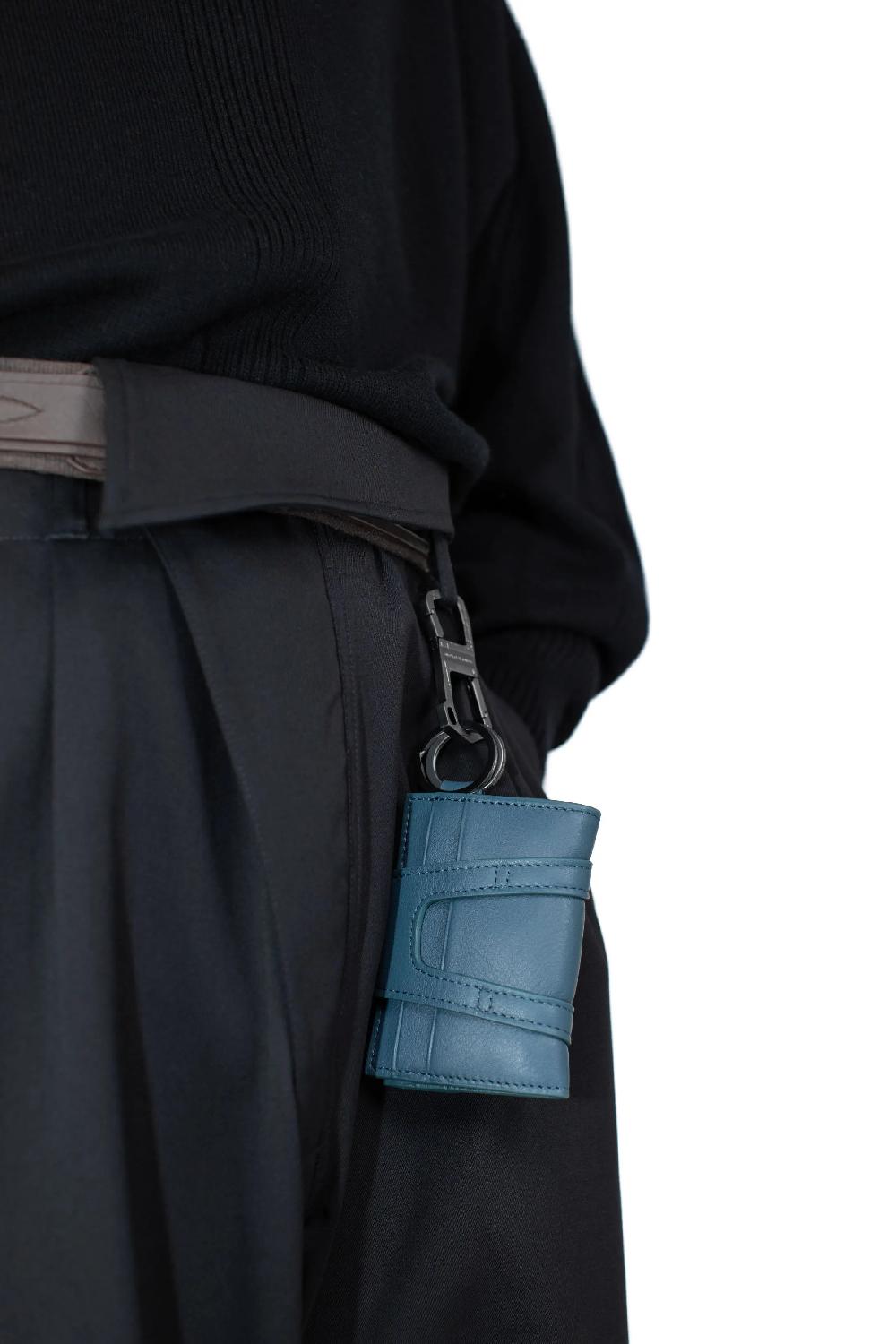 Kiko Kostadinov ORVOS CARD CASE - PEACOCK BLUE