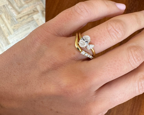 kimaï Semi Flow Pavé Wedding Band