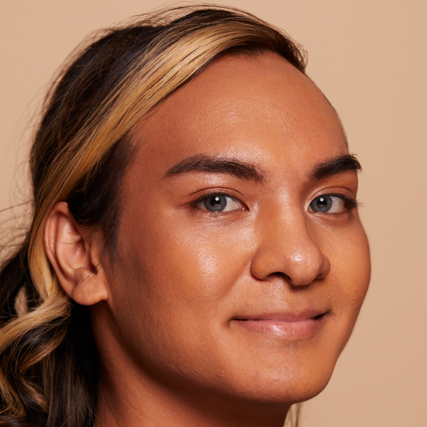 Kimchi Chic Beauty A REALLY GOOD FOUNDATION - 122MD Medium/Tan + Warm Yellow Undertones