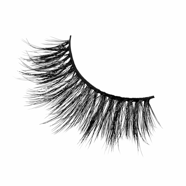 kimchi chic beauty SUPER BISH LASH - 01 This Bish