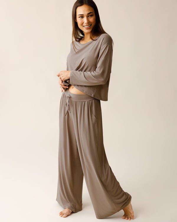 Kindred Bravely Aria Bamboo Casual Cropped Long Sleeve Top Taupe