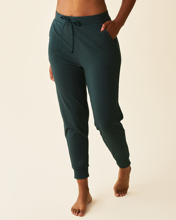 kindred bravely Brushed Bamboo Maternity & Postpartum Jogger Evergreen