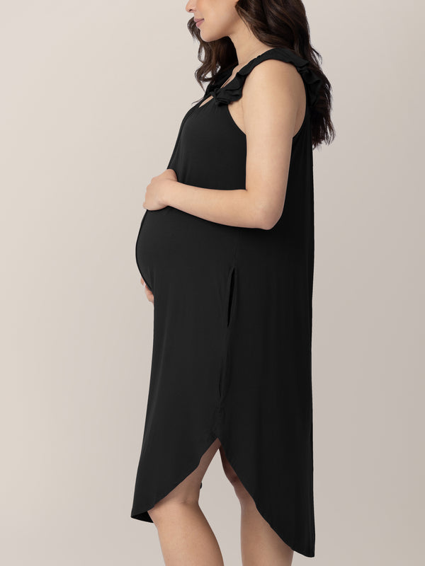 Kindred Bravely Ruffle Strap Labor & Delivery Gown Black