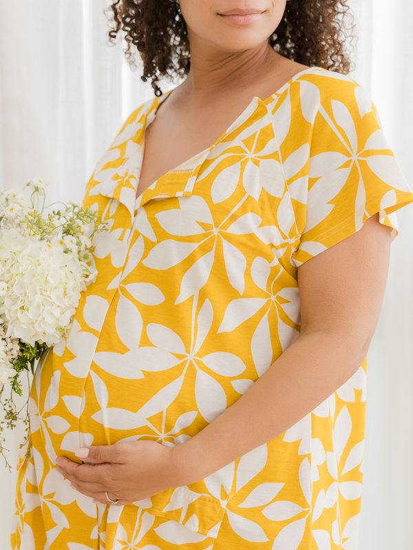 Kindred Bravely Universal Labor & Delivery Gown Honey Leaf
