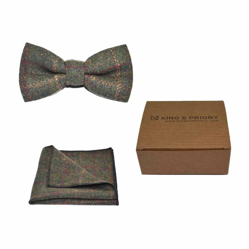 king & priory Heritage Check Moss Green Bow Tie & Pocket Square Set Boxed
