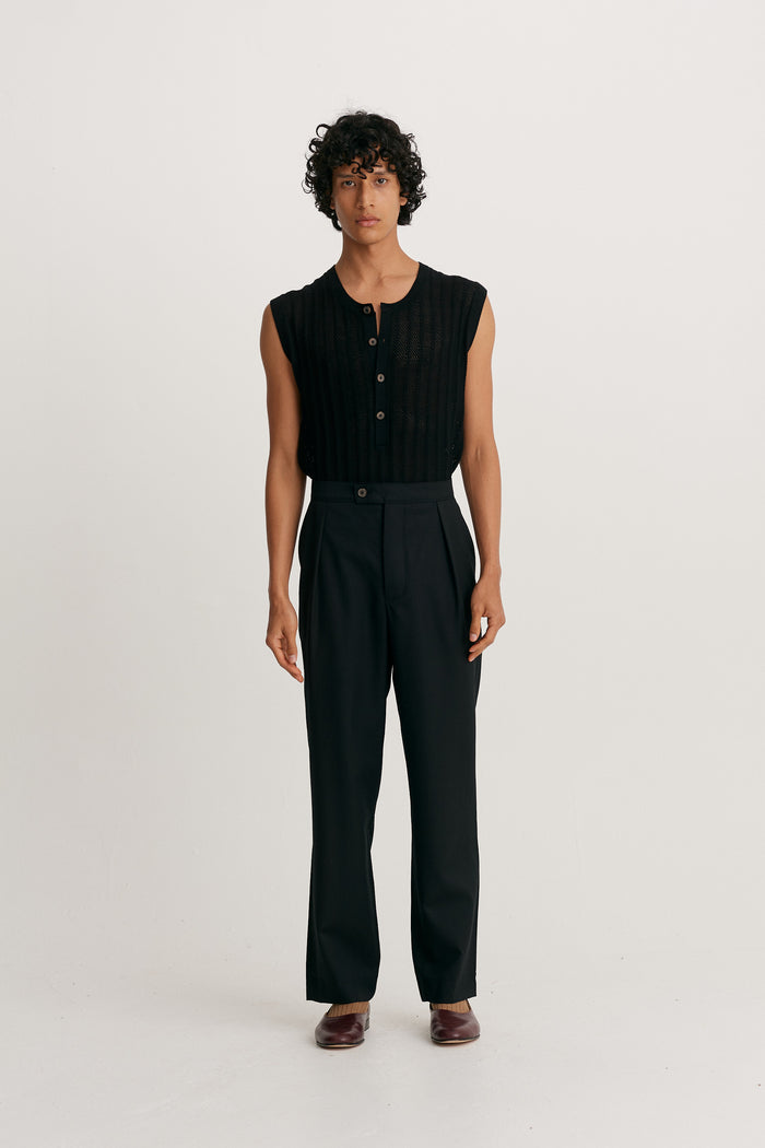 king & tuckfield Classic Pleat Trouser BLACK