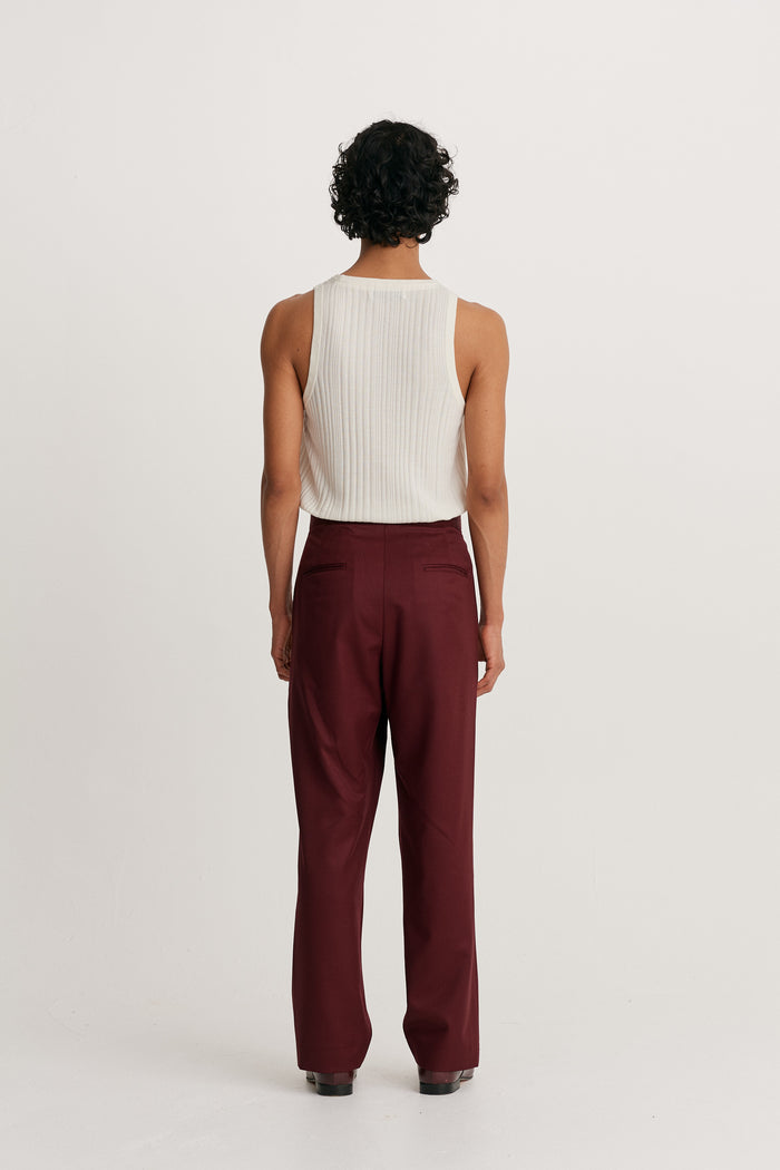 King & Tuckfield Classic Pleat Trouser MERLOT