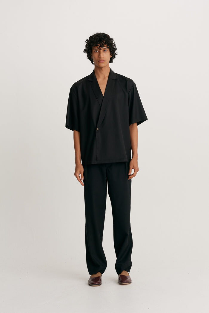 King & Tuckfield Notch Collar Wrap Shirt Black