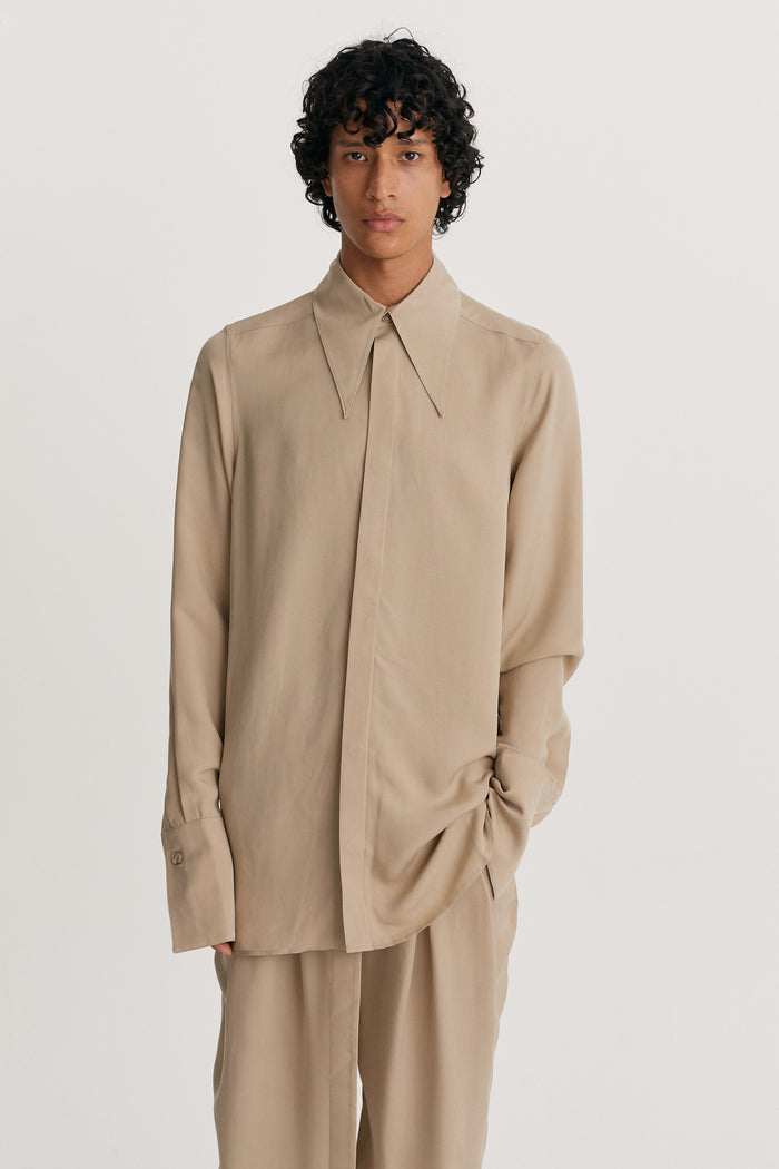 king & tuckfield Pointed Collar Longline Shirt TAN