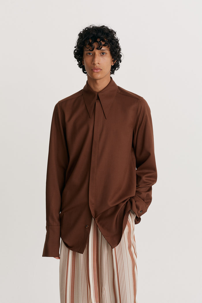 King & Tuckfield Pointed Collar Long Line Shirt BROWN