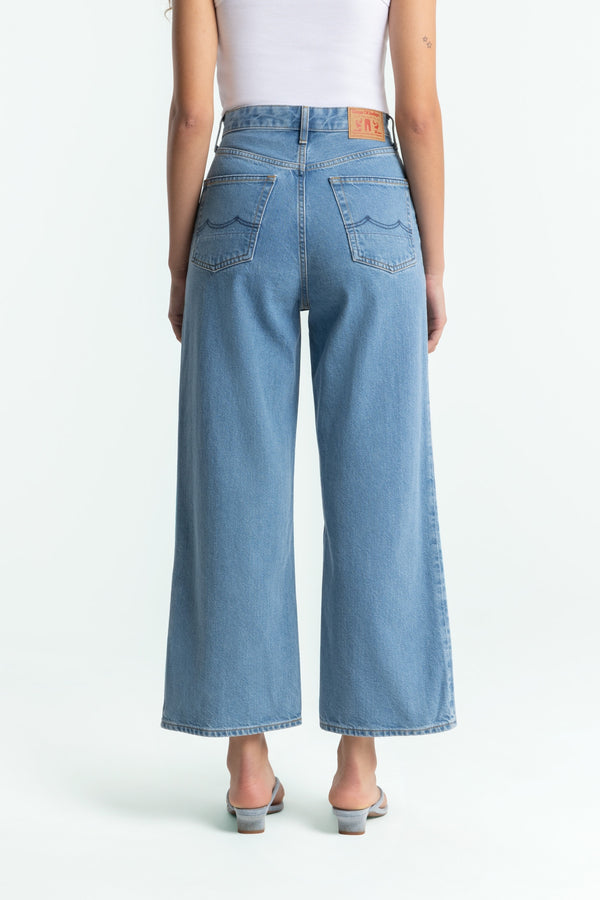 Kings Of Indigo ELISABETH CROPPED CLEAN HOLO MID VINTAGE