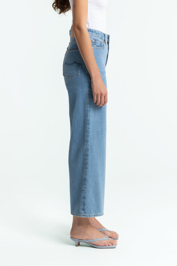 Kings Of Indigo ELISABETH CROPPED CLEAN HOLO MID VINTAGE