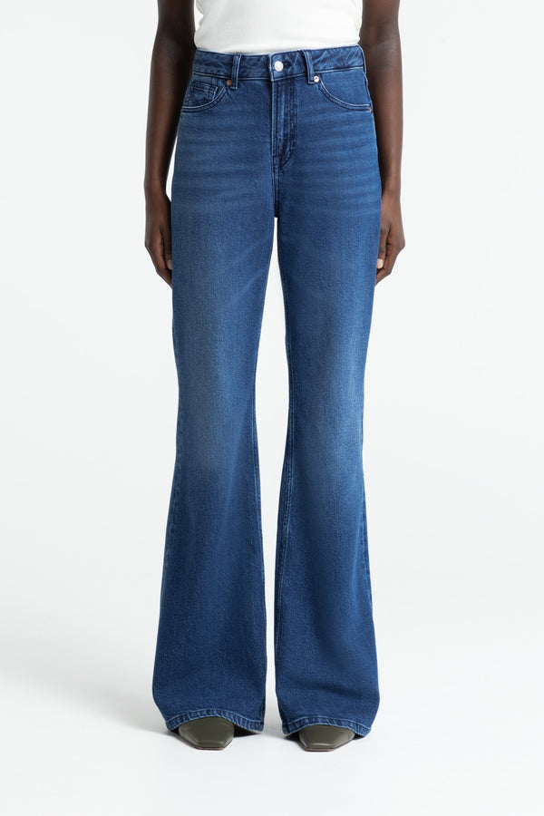 Kings Of Indigo KUKIKO COTTON FLEX MID BLUE