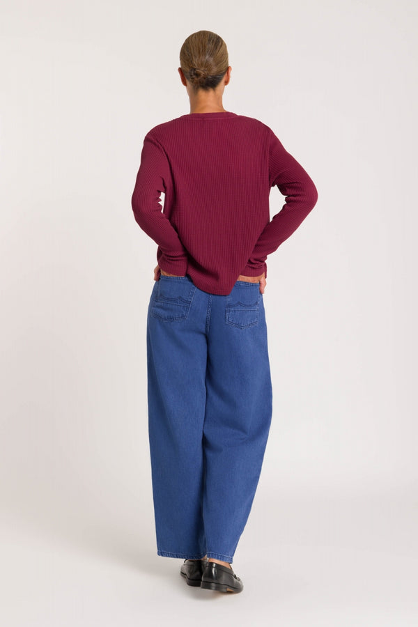 Kings Of Indigo LEILA QUENNELL MID USED