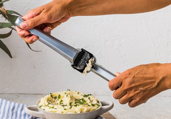 Kitchengrips Garlic Press
