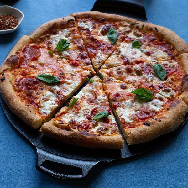 Kitchengrips Pizza Pan Cast Iron