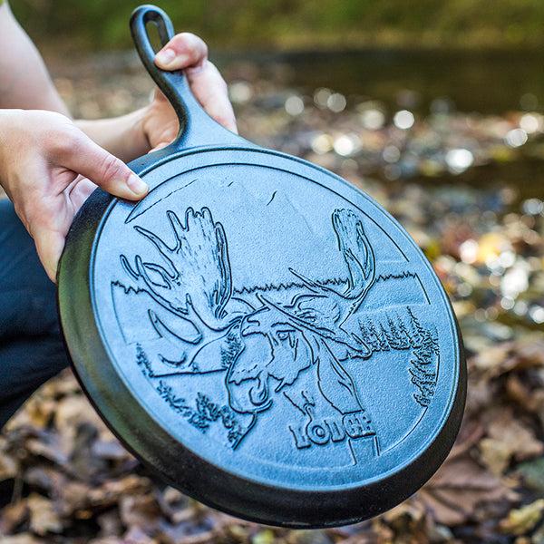 Kitchengrips Round Griddle - Moose Cast Iron