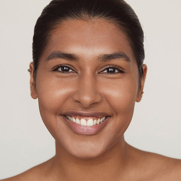 Kjaer Weis Invisible Touch Liquid Foundation D322/Exquisite