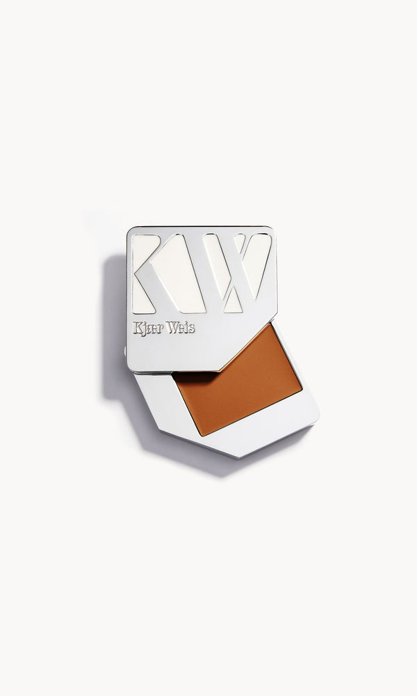 Kjaer Weis Cream Foundation D330/Flawless