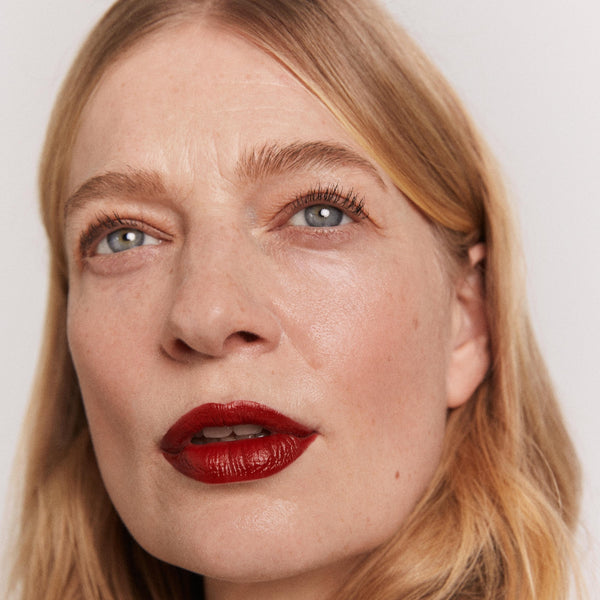 Kjaer Weis Matte Naturally Liquid Lipstick KW Red