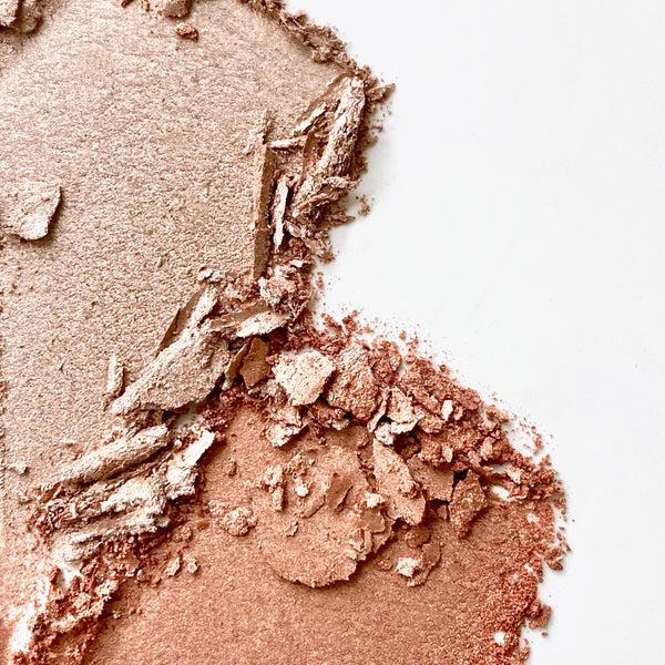 Kjaer Weis Powder Highlighter Luminous