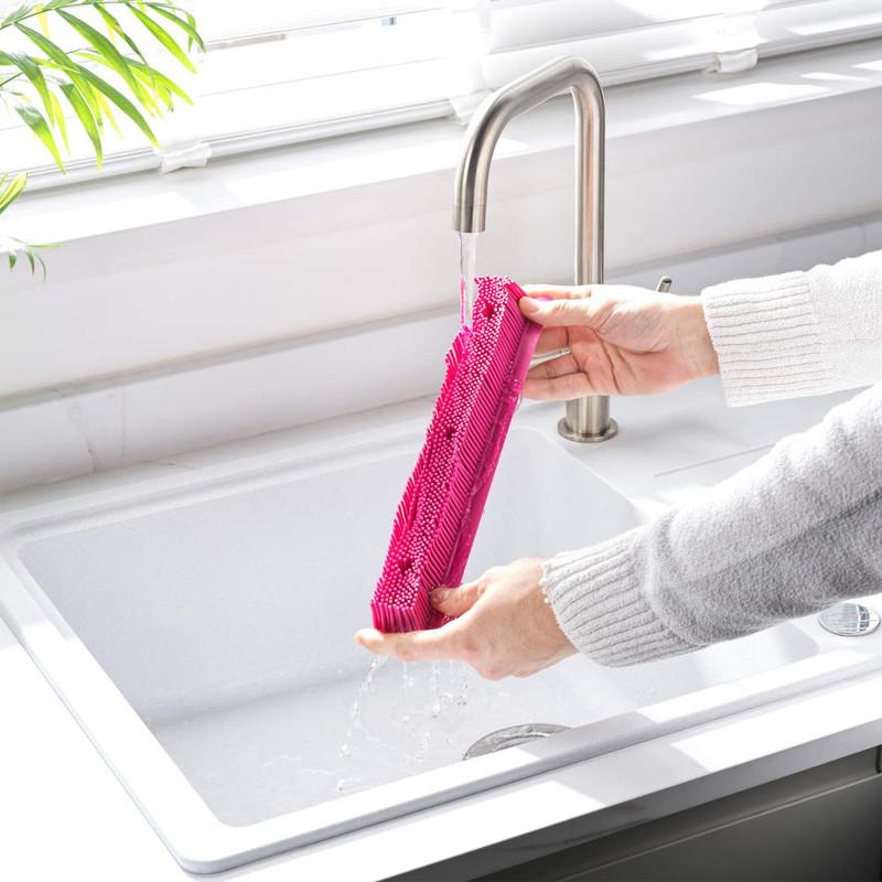 Kleeneze Electrostatic Rubber Head Floor Brush With Squeegee Edge Pink/Grey