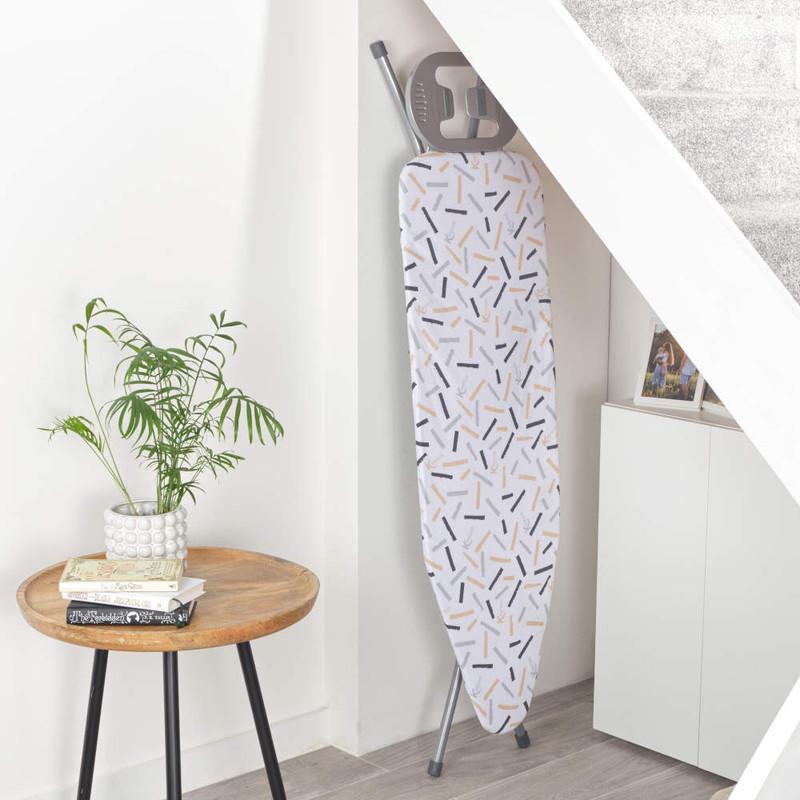 Kleeneze Ironing Board With Striped Print 122 X 38cm