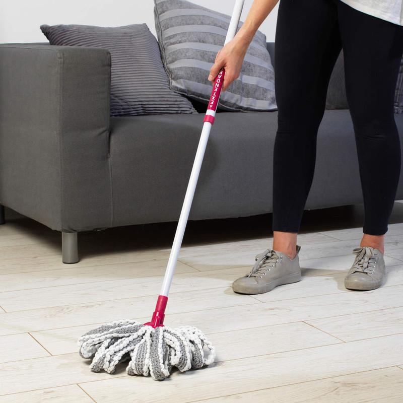 Kleeneze Super Absorbent Microfibre Mop Extendable Handle