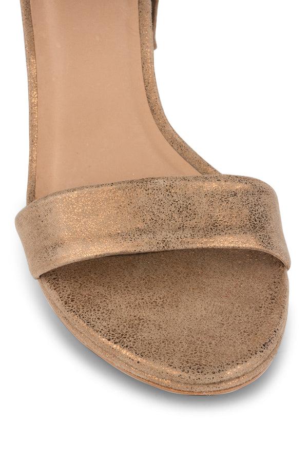 Klub Nico Tadeo Footwear Bronze