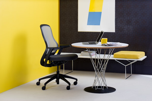 Knoll Cyclone™ Dining Table 36"