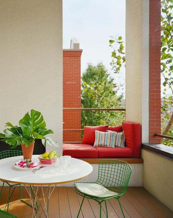 Knoll Cyclone™ Dining Table 42"