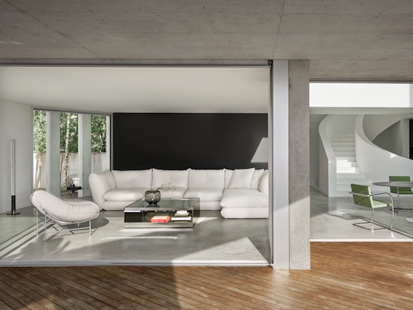 Knoll Perron Pillo Sectional