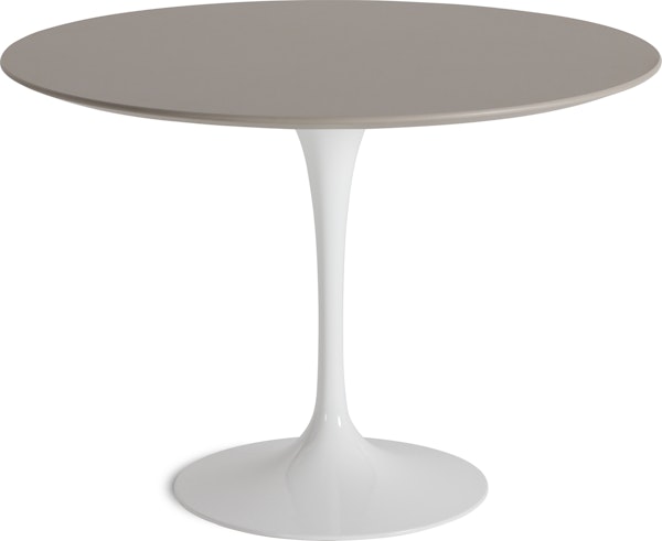 knoll Saarinen Dining Table Round