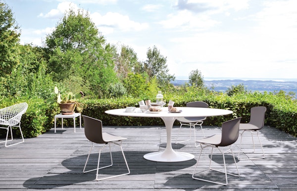 Knoll Saarinen Outdoor Dining Table