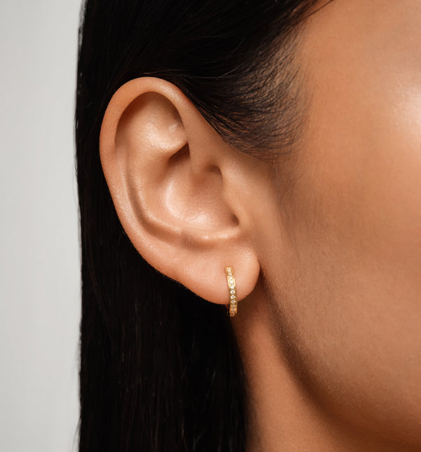 Kolours Jewelry Fortis Medium Hoop