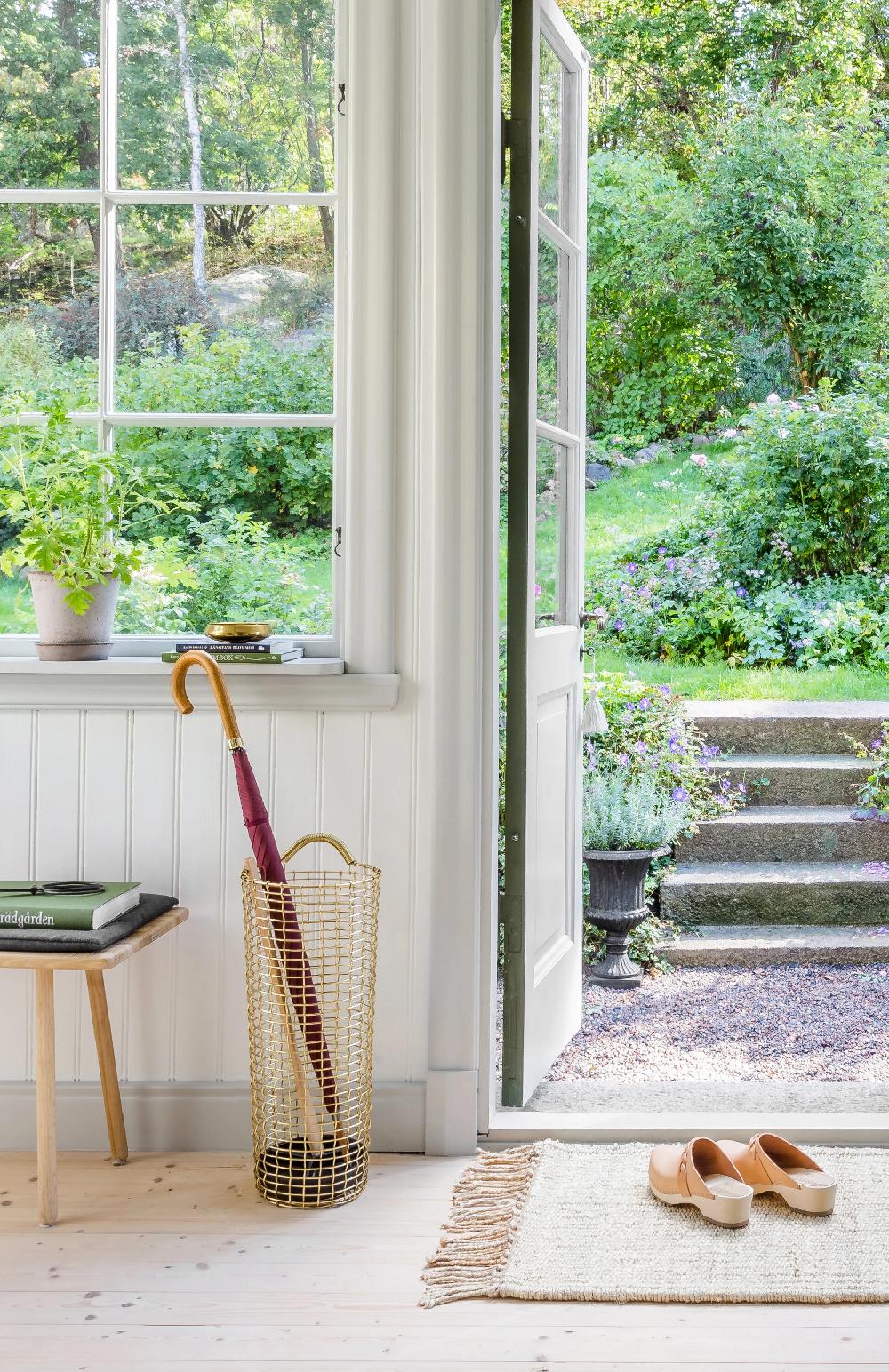 Korbo Umbrella Bin Brass