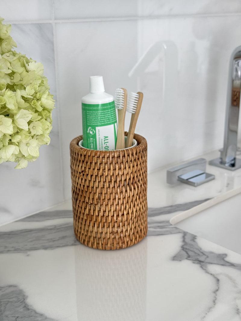 Kouboo La Jolla Rattan Bathroom Tumbler And Toothbrush Holder (10 Fl.oz.)