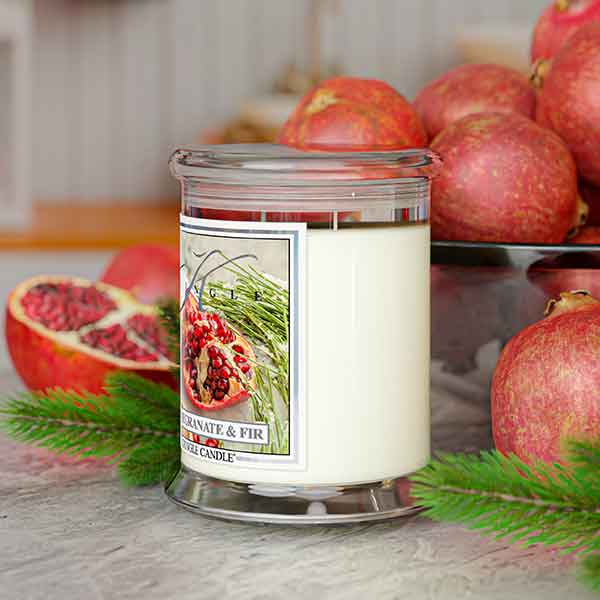 Kringle Candle Pomegranate & Fir Medium 2-wick