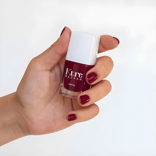 Kure Bazaar Amore By Kure Bazaar Non-Toxic Nail Polish In Rosy Red