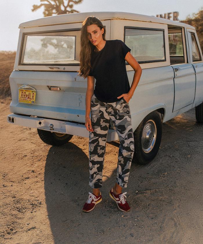 Kut From The Kloth Ashton High Rise Barrel Leg Exclusive