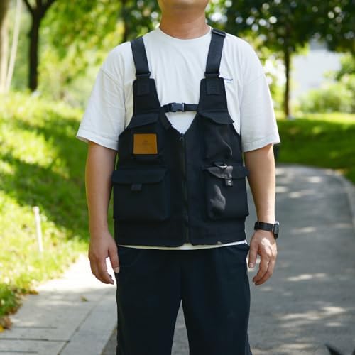 AREFFA Adjustable Fishing Vest For Men 10-Pocket Cargo Vest For Hiking & Travel