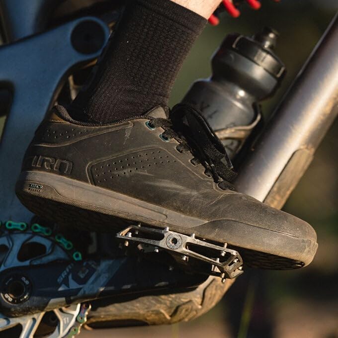 Giro Latch Flat-Pedal Bike Shoe - Men's