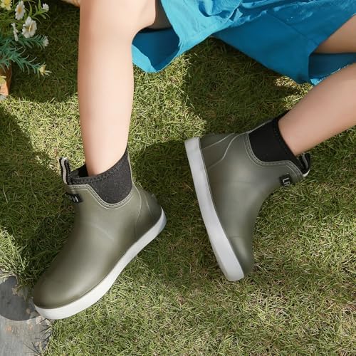 Kids Deck Boots Waterproof Ankle Rain Boots For Boys And Girls Non-Slip High-Performance Rubber Boots Water Shoes Child Chelsea Booties For Fishing Boating Camping Farming Garden School Play